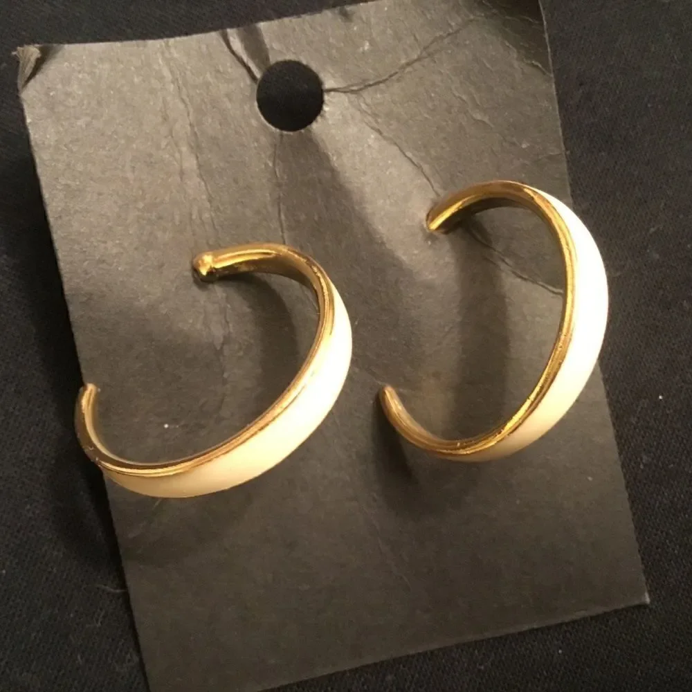 Goldtone and Cream Enamel  3/4 Hoop Earrings